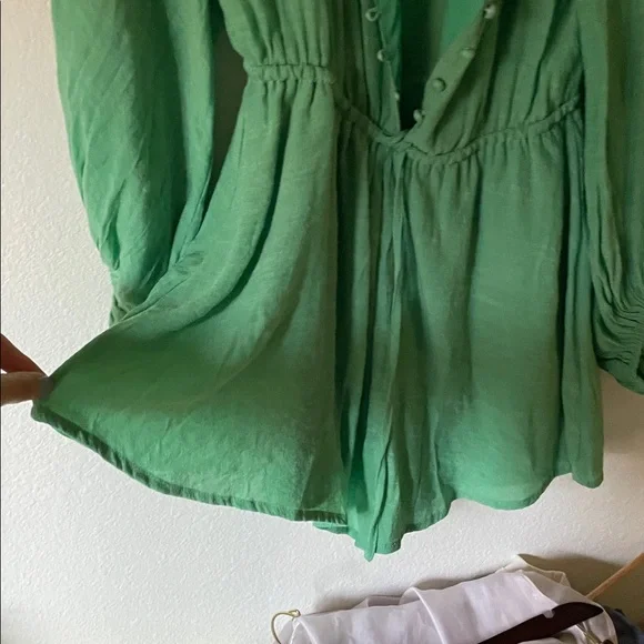 Petal & Pup Green Romper - Picture 4 of 7